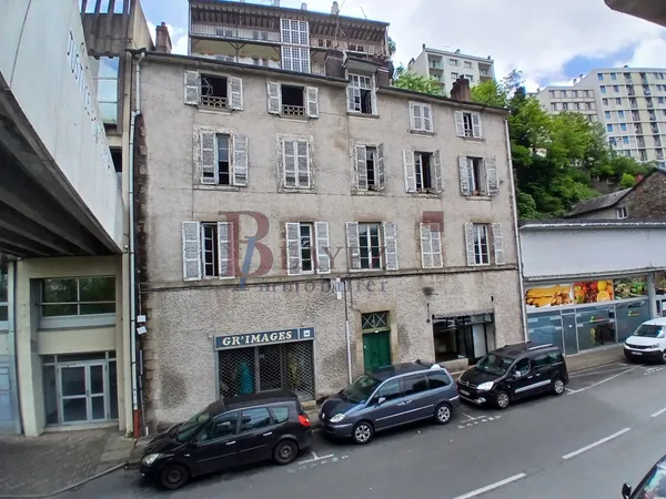 IMMEUBLE INVESTISSEURS - RENOVATION COMPLETE A PREVOIR