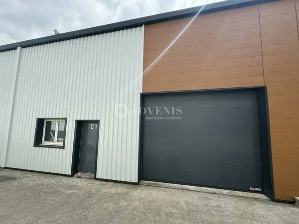 Local d'activité 350 m²
