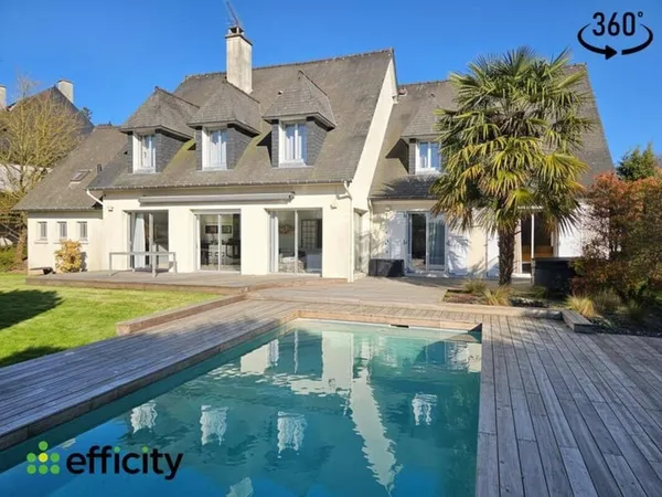 Pavillon 10 pièces 260 m²