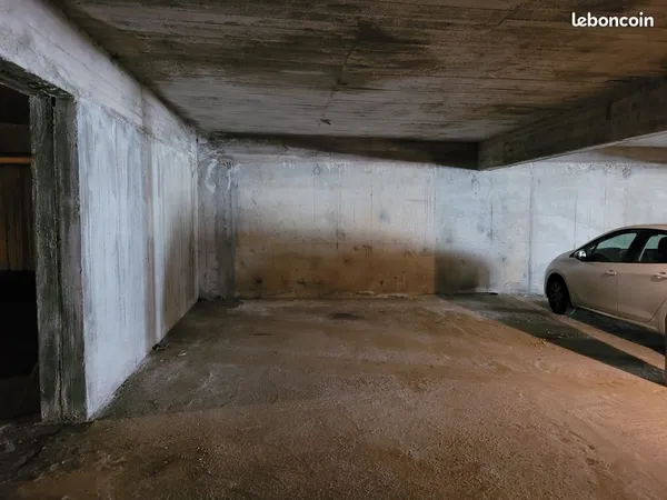 Parking Brest 29200 Kerinou