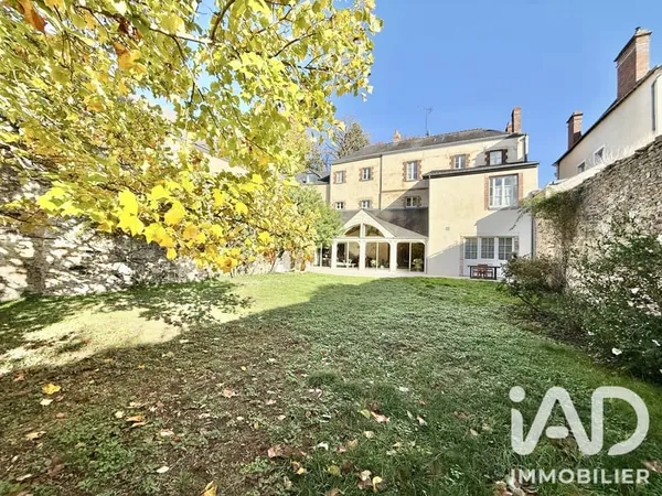 Maison 10 pièces 309 m²