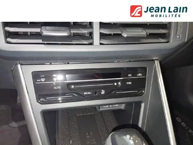 Volkswagen Taigo 1.0 tsi 116 dsg7 — photo 50