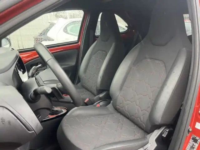 Toyota Aygo 1.0 vvt-i 72 collection — photo 18