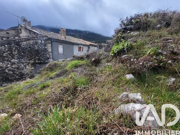 Terrain 155 m²