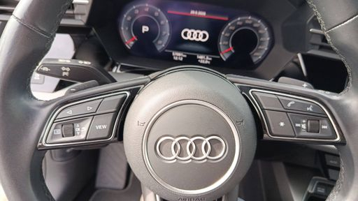 Audi A3 Berline 35 TFSi 150 Mild Hybrid S-Tronic 7 - Design – 2021 – 57091 km – Hybride essence – Boîte Automatique — photo 10