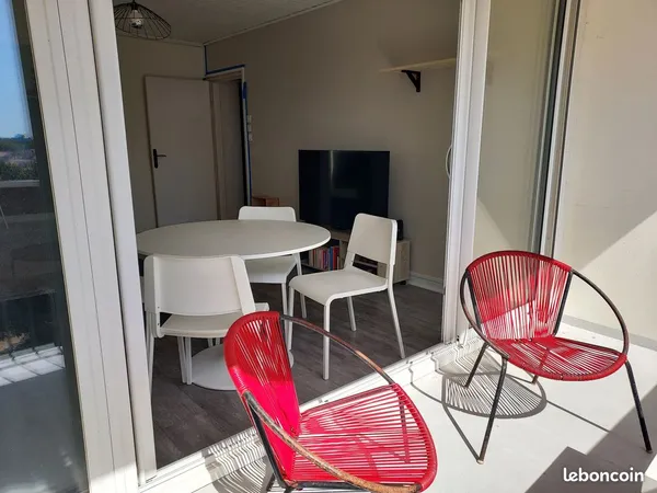 🏡 Grande chambre meublée 14 m² en coloc calme - Place de parking - Tram 7 min - Tout compris - Borde