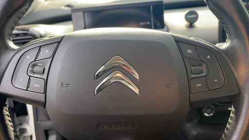 Citroen C4 Cactus 1.2 PureTech 110 - Shine – 2019 – 63776 km – Essence – Boîte Manuelle — photo 13