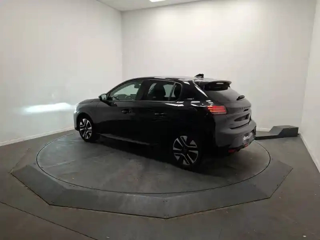 Peugeot 208 puretech 100 s&amp;s bvm6 — photo 3