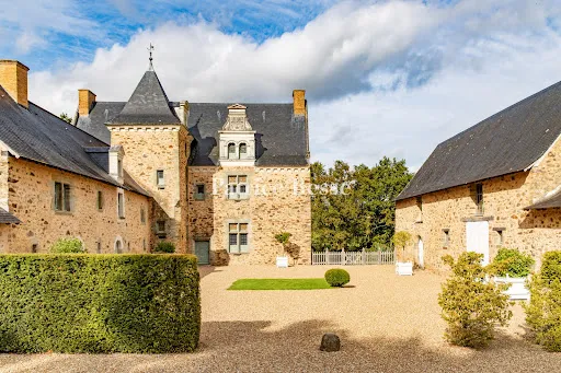 Maison 16 pièces 517 m²