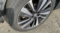 Peugeot 3008 HYBRID4 300ch GT e-EAT8 — photo 37