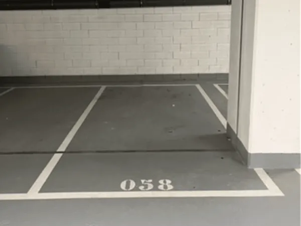 Parking 12 m²