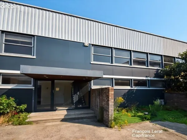 Bâtiment 780 m²