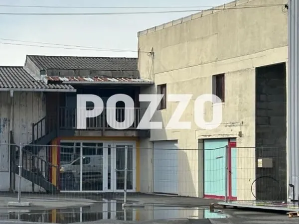Local commercial 392 m²