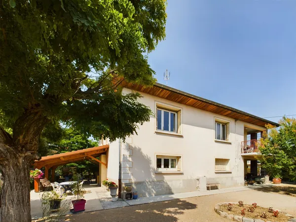Maison 7 pièces 158 m²