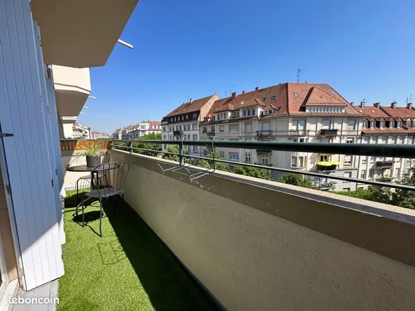 T4 80m² traversant - Strasbourg Conseil des XV/Bd d'Anvers - Balcon, loggia, lumineux, rénové sans t