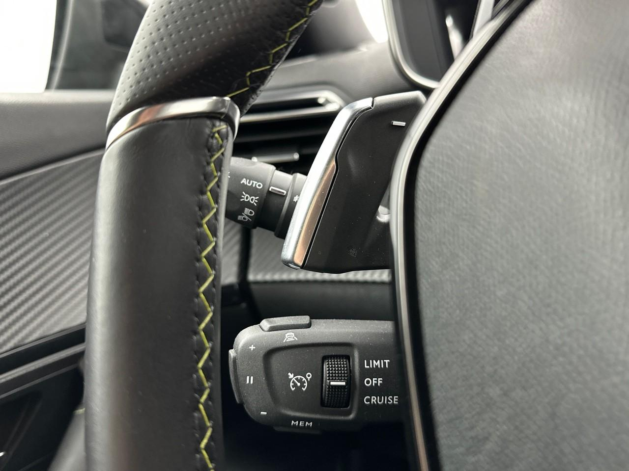 Peugeot 2008 puretech 130 s&s eat8 gt pack — photo 20
