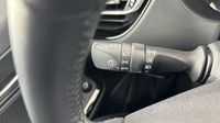 Toyota C-Hr 1.8 Hybride 122ch Design Ultimate E-CVT — photo 23