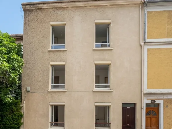 Immeuble de rapport 14 pièces 183 m²