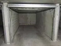 🏡 à louer - Garage/Box - Environ 13 m2