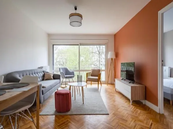 Loue chambre dans appartement rénové
