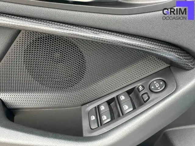 Bmw Serie 1 série 1 118ia 136ch edition sport dkg7 — photo 15