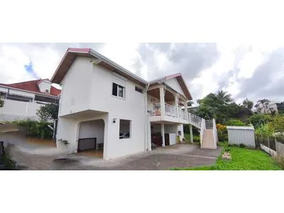 superbe Villa T5 de 180m2. Bien rare dans un secteur très demandé.