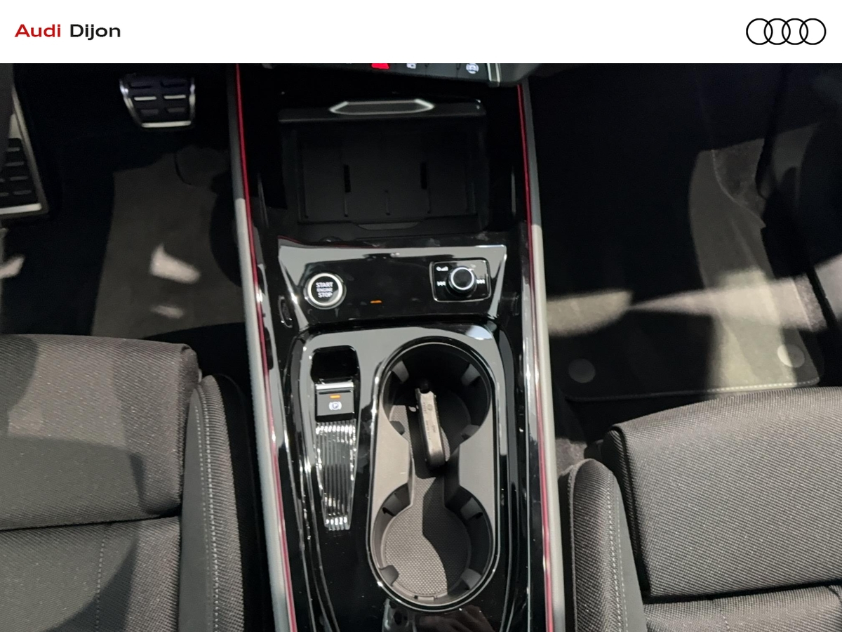 Audi Q3 e-hybrid 272 ch S tronic 6 — photo 13