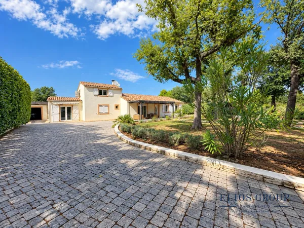 CHARMANTE MAISON DE PRES DE 190 m²