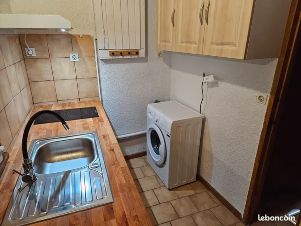 Location meublé 2 pièces 35m² étage 2/2