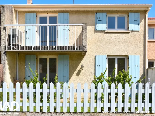 Maison avec terrasses - T4