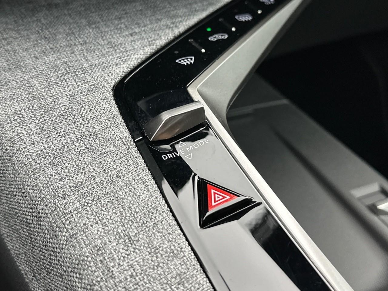 Peugeot 5008 hybrid 145 ch e-dcs6 gt — photo 30