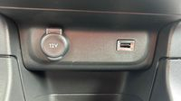 Citroen C3 1.2 PureTech 83ch S&S Shine — photo 20