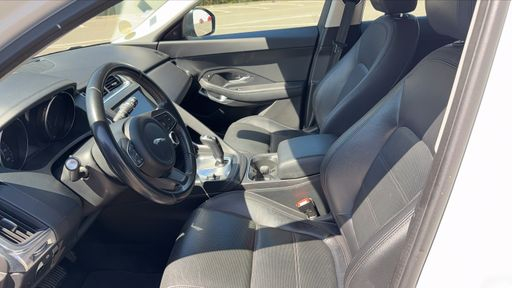 Jaguar E-Pace 2.0 D 150 AWD BVA9 - S – 2020 – 118363 km – Diesel – Boîte Automatique — photo 15