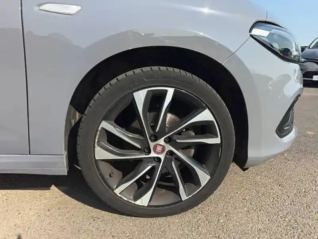 Fiat Tipo 5 portes 1.0 firefly turbo 100 ch s&amp;s — photo 13