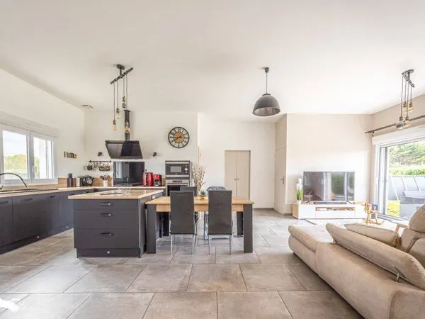 Maison de plain-pied 5 pièces 114 m²