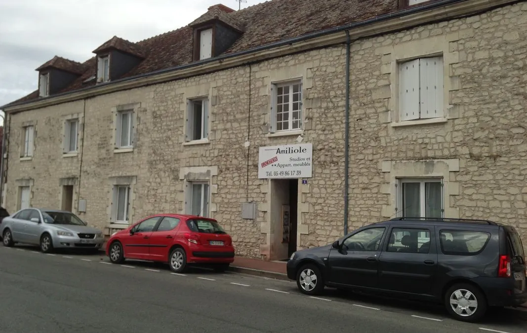 Photo 1