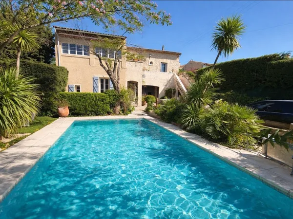 Maison vigneronne 6 pièces 200 m²