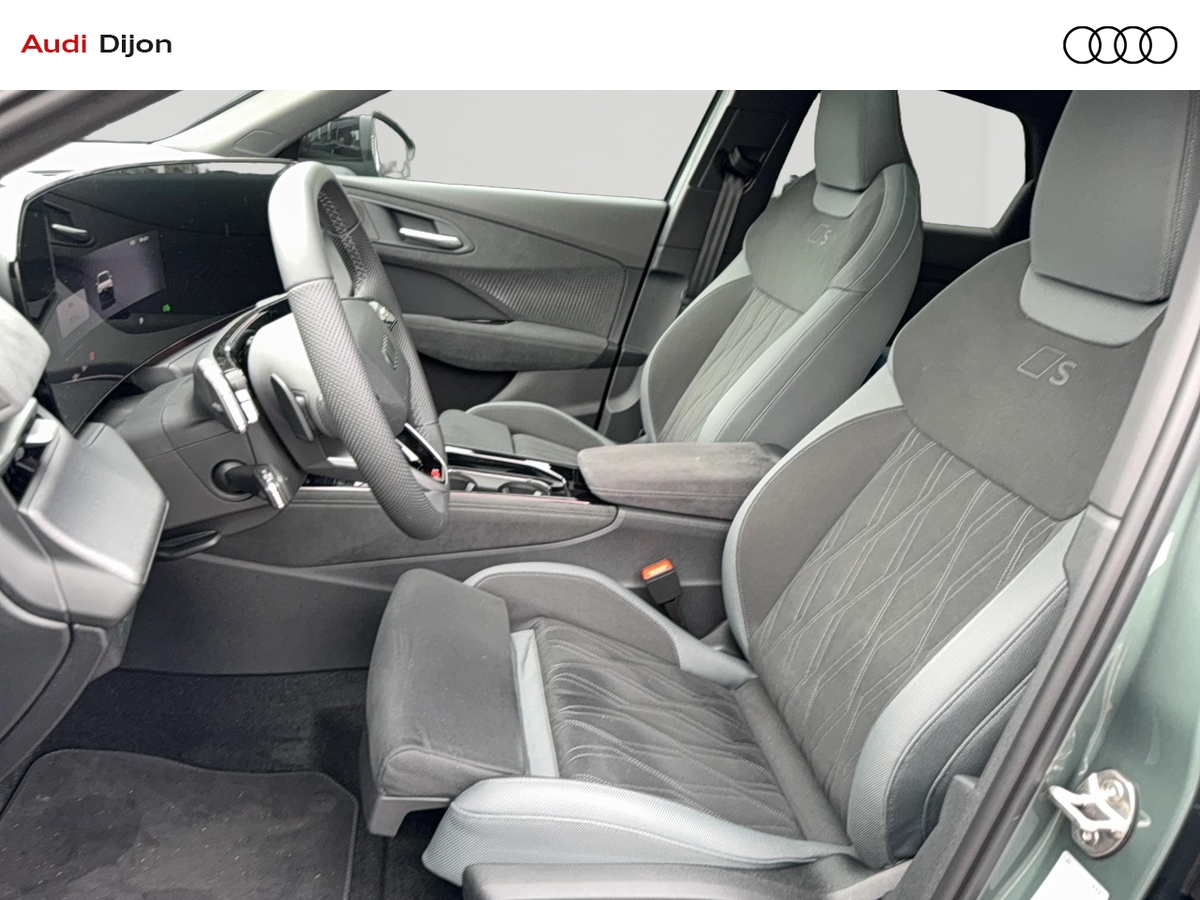 Audi Q3 SB E HYBRID 272 CH S TRONIC 6 — photo 7
