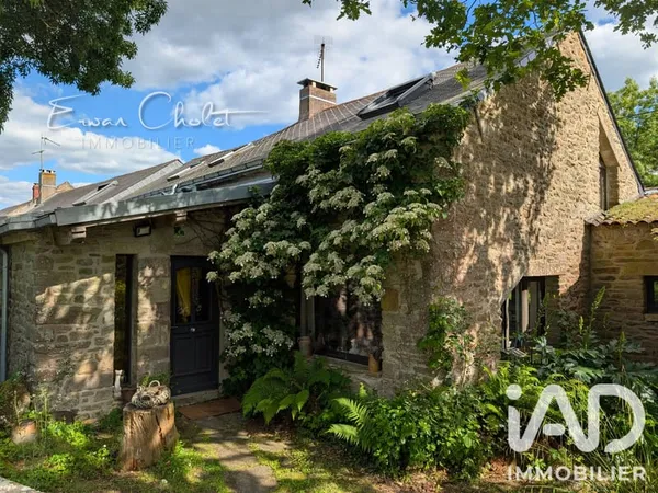 Maison 7 pièces 246 m²