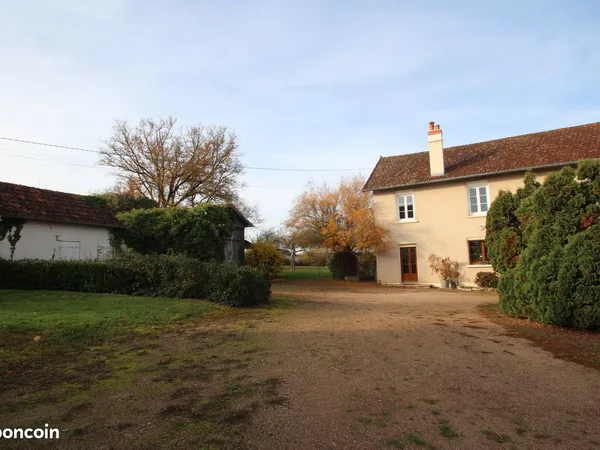 Propriété 4 pièces 279 m²