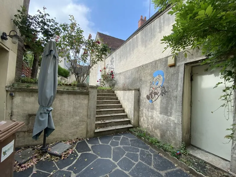 Photo 2