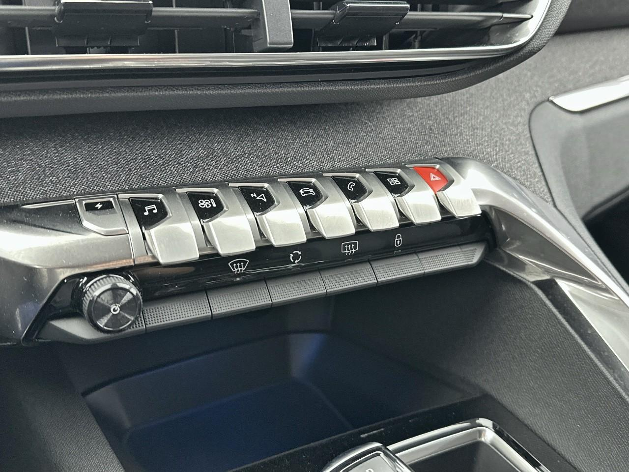 Peugeot 3008 hybrid 225 e-eat8 allure pack — photo 26