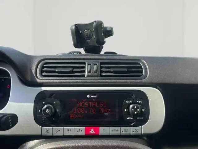 Fiat Panda 1.0 70 hybrid s&amp;s city cross — photo 14