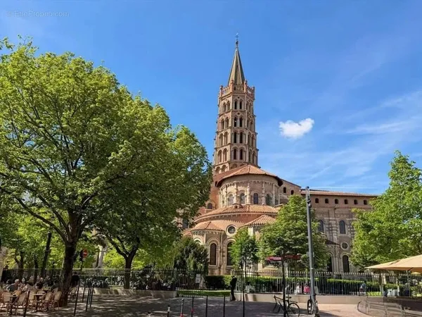 St Sernin : Idéal Profession Libérale ou Cabinet Médical - 3 accès indépendants