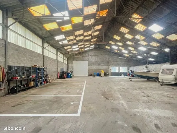 Stationnement Location Ploërdut 50€