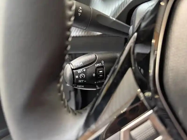 Peugeot 2008 hybrid 110 e-dcs6 — photo 20