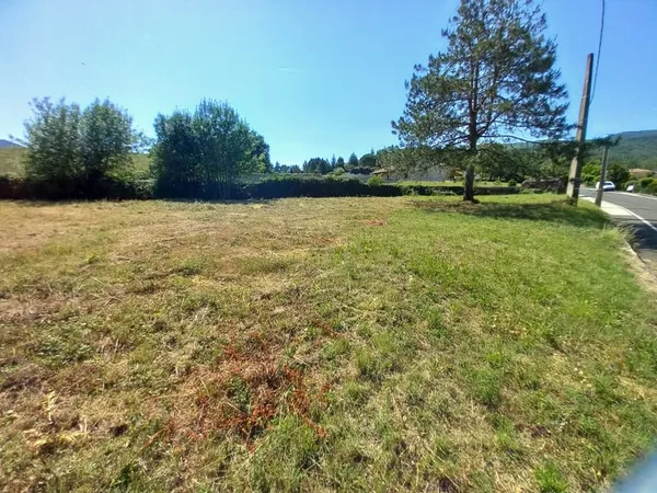 TERRAIN à BÂTIR VIABILISE