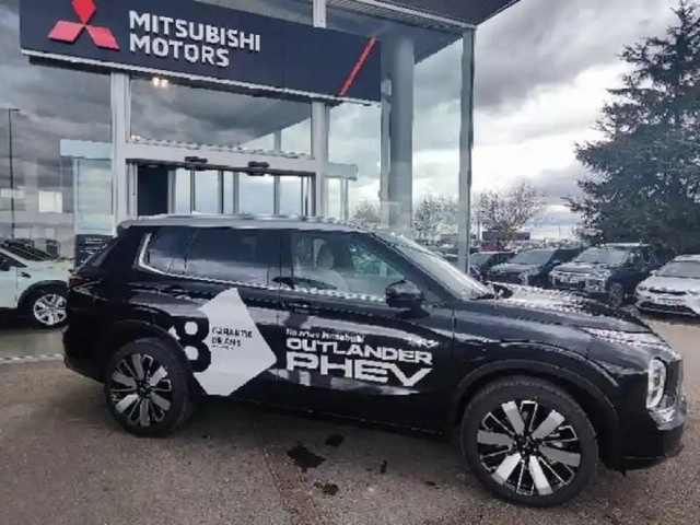 Mitsubishi Outlander 2.4 phev 306ch instyle 4wd — photo 4