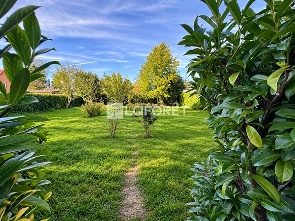 Terrain 721 m²