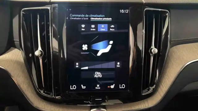 Volvo Xc60 t6 recharge awd 253 ch + 87 ch geartronic 8 — photo 23